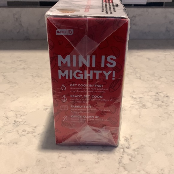 Dash Leopard Mini Waffle Maker - Picture 2 of 5